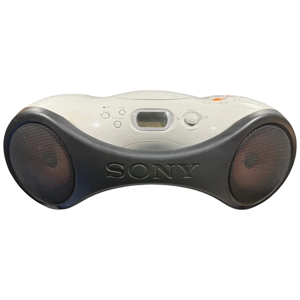 Sony ZS-X3CP S2 Sports Portable CD Player Radio MP3 Boombox White Y2K Rugged